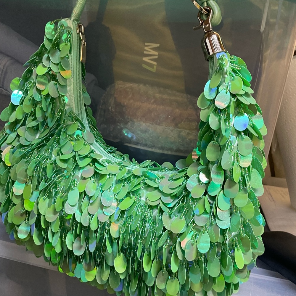 Source Unknown Iridescent Green Shoulder Bag sequ… - image 1